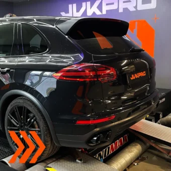 PORSCHE_CAYENNE_2015